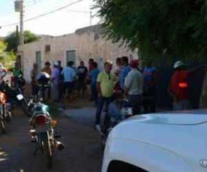 Mototaxista morre após ser esfaqueado e cair de barranco em Picos