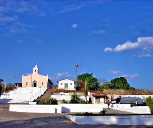 Prefeitura de Francisco Ayres oferece 30 vagas com salário de até R$ 4 mil