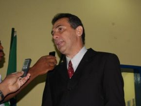 Prefeito vai reorganizar a iluminação pública da cidade