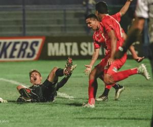 Primeiro pênalti oficial, classificação e prata da casa: O Camisa 1, Jailson