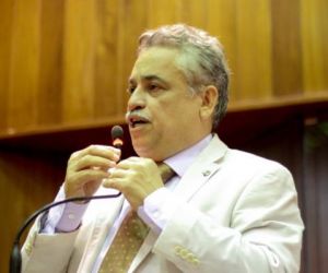 Robert pede intervenção de Themístocles para nomeação de concursados