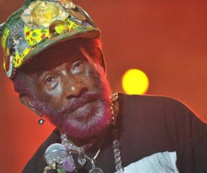 Lee Scratch Perry, produtor pioneiro de reggae e dub, morre aos 85 na Jamaica