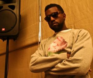Kanye West finalmente lança Donda, disco que leva o nome de sua mãe