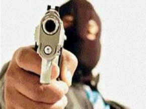 Homem encapuzado assassina jovem de 15 anos em SRN
