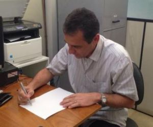 Prefeito assina Convênio para construção de cinco poços na zona rural de Floriano