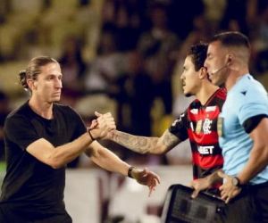 Pedro dá a volta por cima no Flamengo e já tem mais gols do que antes da polêmica com Filipe Luís
