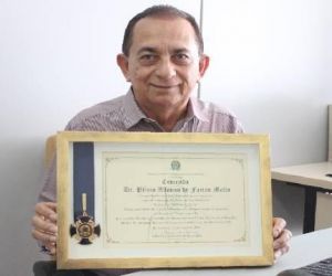 Presidente do Core Piauí recebe comenda no RJ