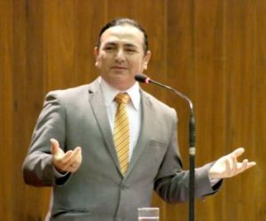 Francis Lopes reclama a recuperação urgente do acostamento da BR-135