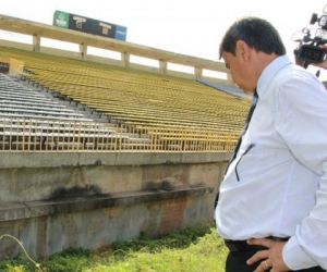 Wellington Dias encontra estádio Albertão abandonado e anuncia investimentos