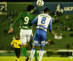 Sem pausa para a Copa do Mundo, Guarani e São Bento ficam no empate pela Série B