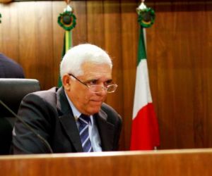 Presidente pede ao TSE que suspenda extinção de zonas eleitorais