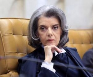 Cármen Lúcia deve assumir Presidência da República na sexta-feira