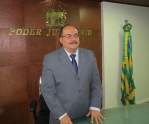 Candidatos presos serão eliminados do concurso, diz presidente do TJ/PI