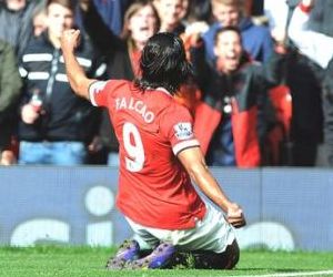 Falcao García desencanta e dá vitória ao United contra o Everton no Inglês