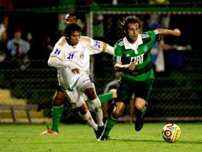 Lincoln desfalca Palmeiras na 4ª; Valdivia pode jogar 90 minutos