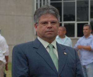 Deputado Estadual Gustavo Neiva e o presidente da ALEPI Themistócles Filho abrem a 18ª Legislatura