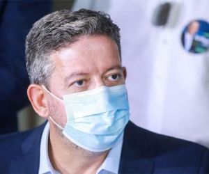 Presidente da Câmara, Arthur Lira fala sobre impeachment de Bolsonaro: "O que ia resolver?"