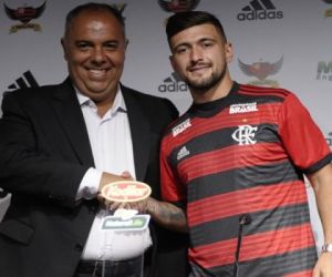 Flamengo apresenta Arrascaeta e anuncia desistência de Bruno e Dedé
