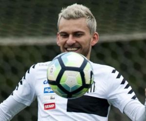 Jogador Lucas Lima acerta contrato de cinco anos com Palmeiras