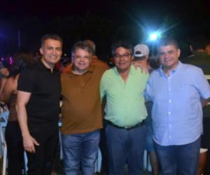 Deputado Gustavo Neiva participa dos festejos de Curimatá-PI