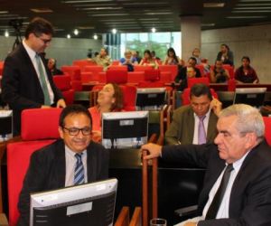 Assembleia recebe veto parcial à alteração no Plano de Cargos e Salários do Ministério Público