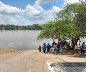 Bombeiros encontram corpo de jovem com marcas de tiro e espancamento no rio Parnaíba