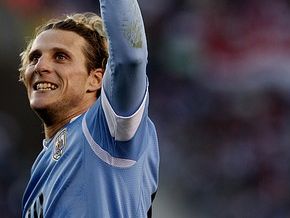 Forlán confirma proposta do Inter de Milão: 'Seria um sonho atuar na Itália'