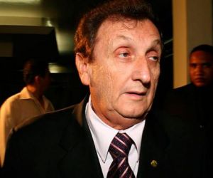 Solidariedade lança pré-candidatura de Mão Santa à presidência da República