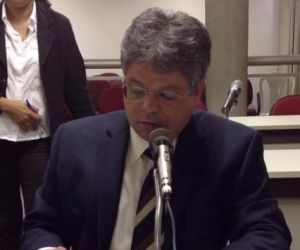 Gustavo Neiva relata nove projetos e mensagens na CCJ