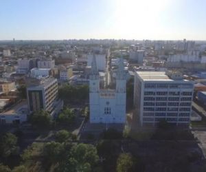 Mulher é morta e companheiro é encontrado ferido por golpes de faca no Centro de Teresina