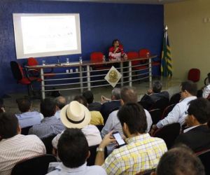 Corretores são chamados a combater Aedes vistoriando imóveis fechados