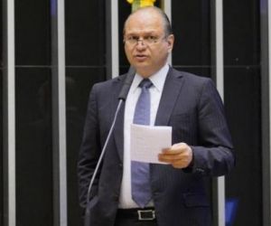 Deputado Ricardo Barros passa por angioplastia em SP e deve ter alta neste domingo