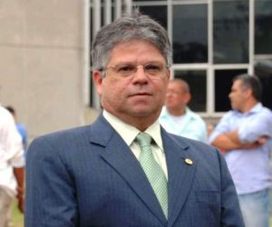 Deputado Gustavo Neiva apresenta Projeto que obriga Planos de Saúde a comunicar mudanças