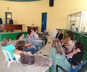 Reunião debate comprimento do regime jurídico dos cirurgiões dentistas de Floriano