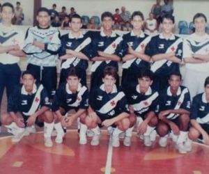 Zé Ricardo é o favorito em lista de seis nomes do Vasco; definição sai nesta terça