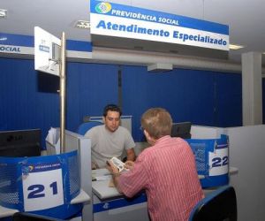 Começa a segunda etapa de pagamento do PIS-Pasep a idosos