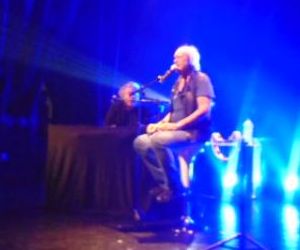 Erasmo Carlos faz show no Maria Bonita, em Floriano