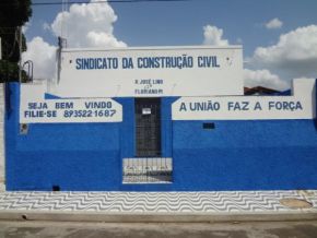 Bandidos arrombam sede do Sindicato da Construção Civil em Floriano
