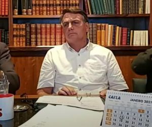 Bolsonaro tem um pedido de impeachment a cada 11 dias