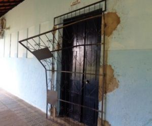 Elementos arrombam escola e levam 10 tablets em Floriano