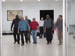 Piauí começa a receber mais de 140 médicos cubanos na segunda