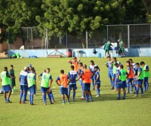 Altos utiliza multa rescisória de R$ 1 milhão para blindar jogadores contra assédio