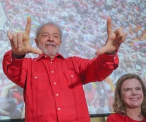 Lula declara que PT não nasceu para ser partido de apoio e vai polarizar em 2022