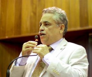 Deputado Robert Rios condena ataques ao Judiciário