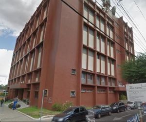 Trio usa uniforme de empresa de telefonia para explodir caixa eletrônico