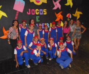Escola Pequeno Príncipe realiza XIV Feira de Conhecimento