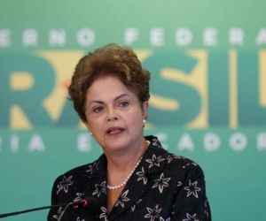 Dilma Rousseff veta projeto de lei que estendia idade de aposentadoria para servidores