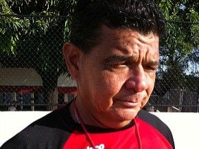 'Vamos buscar o título', avisa Júlio Araújo, técnico do Barras para 2014