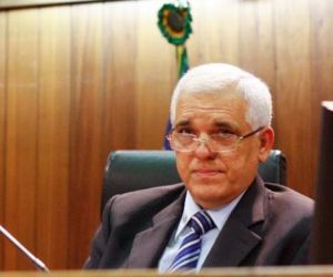 Presidente parabeniza eleitos e pede que denuncias sejam por escrito