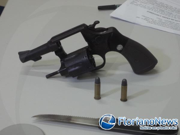 Armas usadas na a&ccedil;&atilde;o criminosa.(Imagem:FlorianoNews)